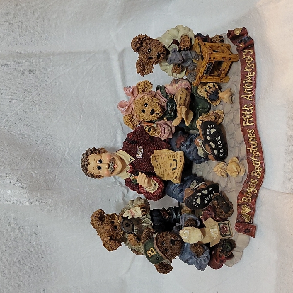 Boyds bear resin " work is love made visible" the bearstone collection